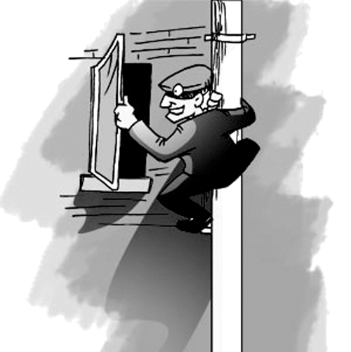 窃贼入室“隐身”行窃 夏季防贼提高警惕