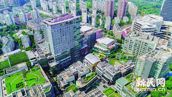 图说:大宁国际商业广场。李铭珅/摄