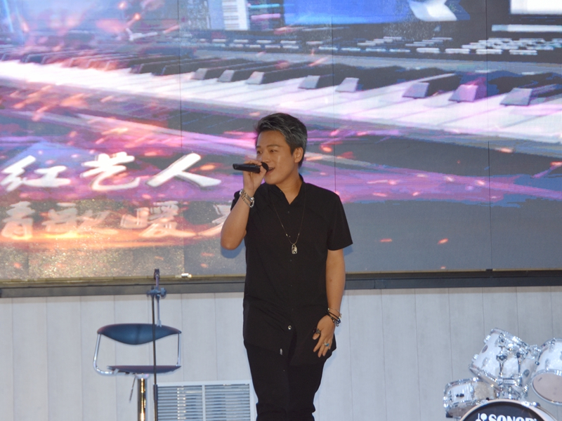 张津涤演唱会现场