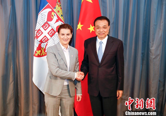 当地时间4月11日下午，中国国务院总理李克强在杜布罗夫尼克会见出席中国—中东欧国家(16