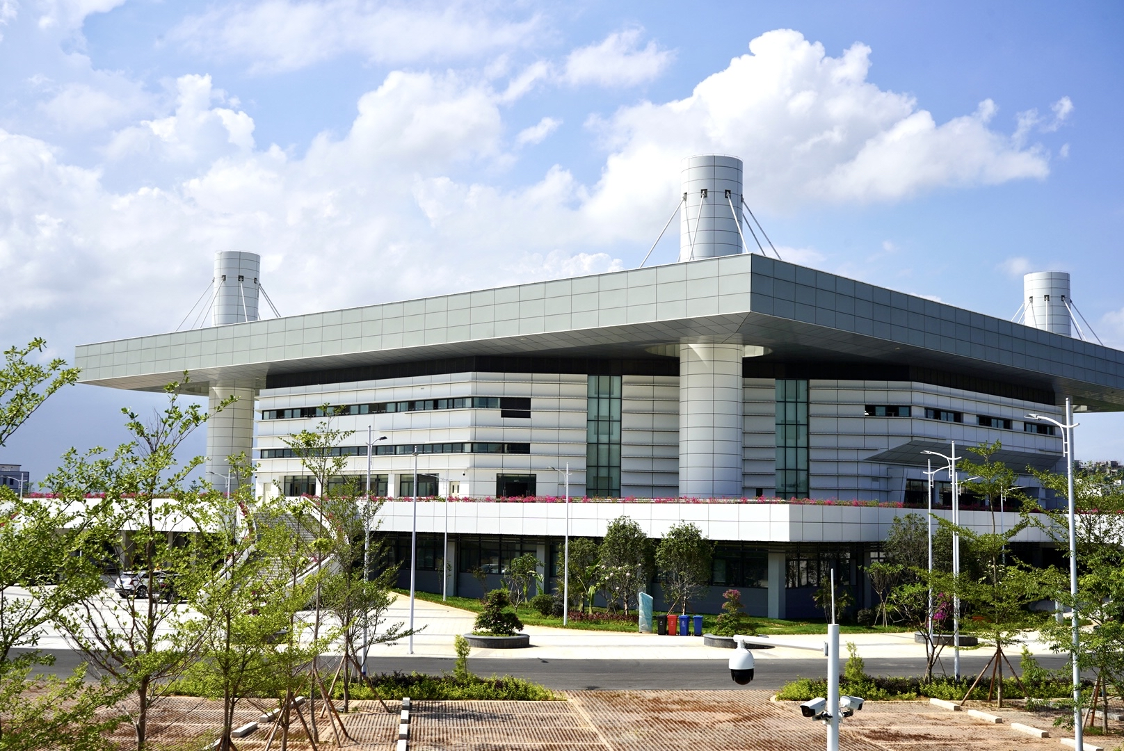 汕头正大体育馆是首个竣工验收的亚青会场馆。杨立轩