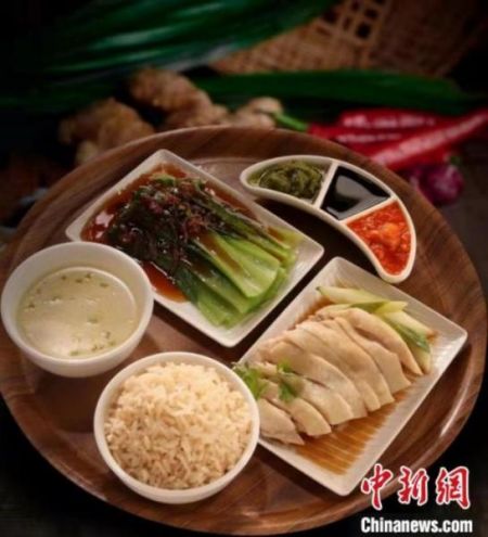 资料图：海南鸡饭套餐。庞艺玲供图