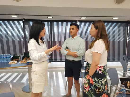 会后交流 会后交流