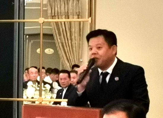 新任会长杨卫先生 新任会长杨卫先生