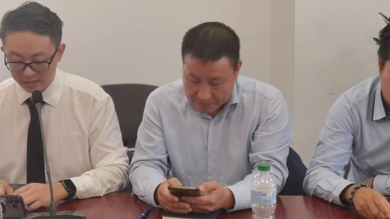 夏时雨(左)程忠义(右) 夏时雨(左)程忠义(右)