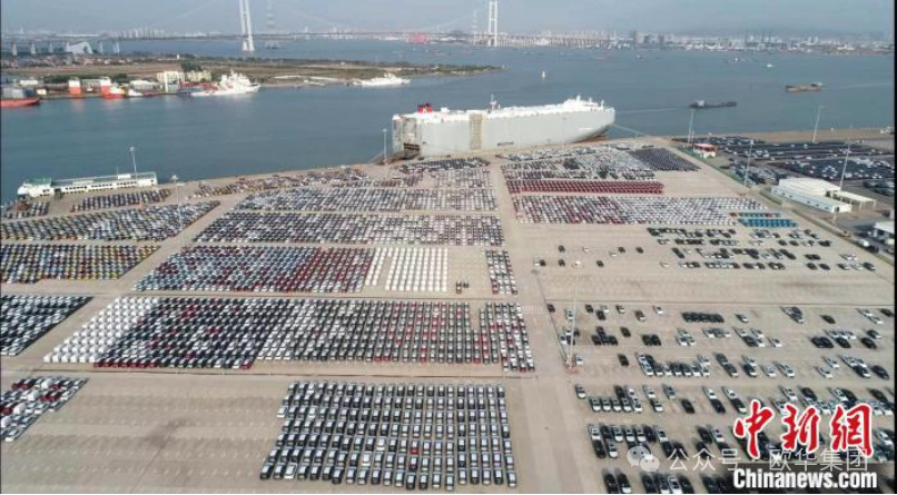 春节假期，繁忙的广州南沙汽车码头。广州海关供图