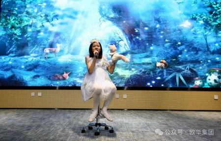 自闭症学生声情并茂演唱
