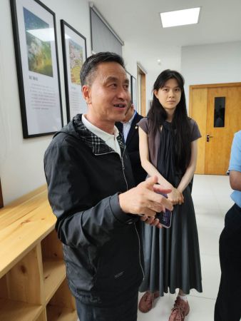 龙岗故事观堂酒店投资人戴茂新和他的女儿