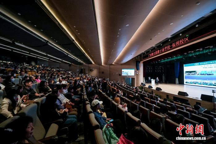 广州暨大港澳子弟学校海珠保利校区3月21日迎来首个校园开放日。主办方