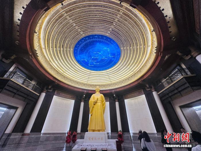 医圣故里飘药香 河南南阳中医药赋能文旅焕新“出圈”