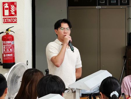 学生代表程杰克