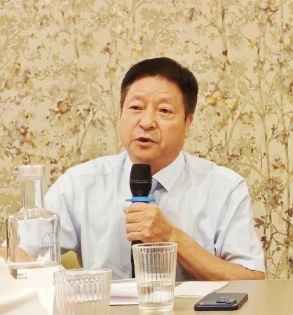 张晓荣主任