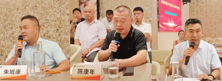 从左至右：朱旭康 陈康年 孙思鹏