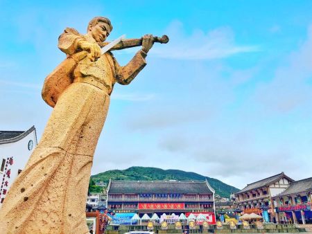 聂耳雕塑 图源：象山旅游集团