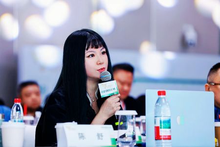 编剧 陈舒