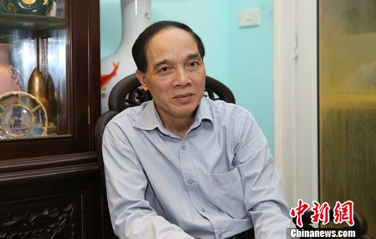 中共中央总书记、国家主席习近平11月10日将抵达越南,出席亚太经合组织(APEC)第二十五次领导人非正式会议,并对越南进行国事访问。此间,中越两国专家在接受采访时均认为,此访对两国关系发展具有重要意义。图为越南社会科学院中国研究所原所长杜进森。中新社记者