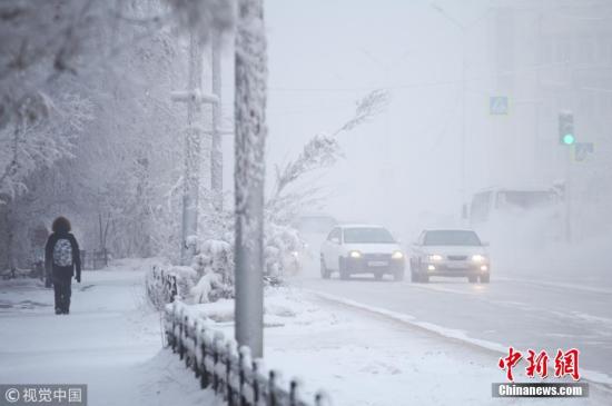 资料图片：俄罗斯萨哈(雅库特)共和国遭遇极寒天气。图片来源：视觉中国
