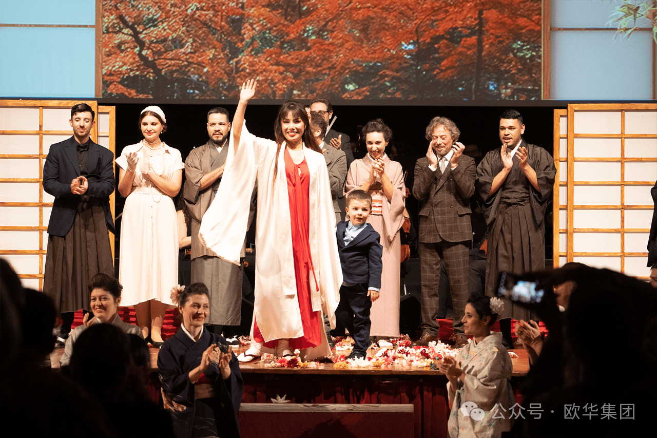 女高音歌唱家翟鹏（Sarah Zhai）献演歌剧《蝴蝶夫人》POBLENOU剧院掌声经久不息