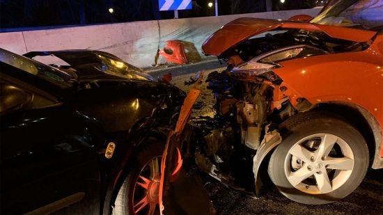 马德里两车正面相撞 至少7人受伤，西班牙北部暴雨天气已致一人死亡